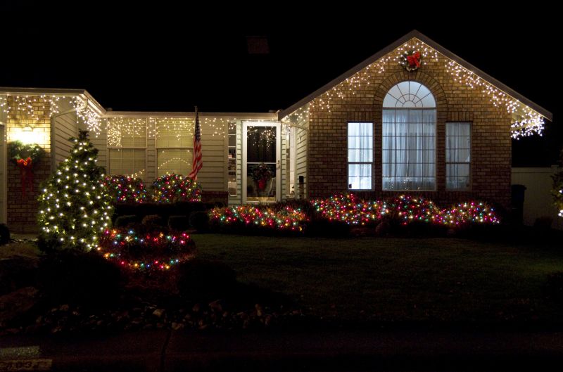 Holiday Lights Installation in Kansas City, KS