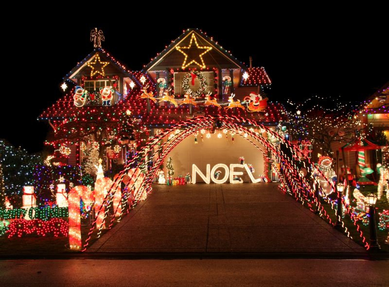 Xmas Lights Installation in Olathe, KS